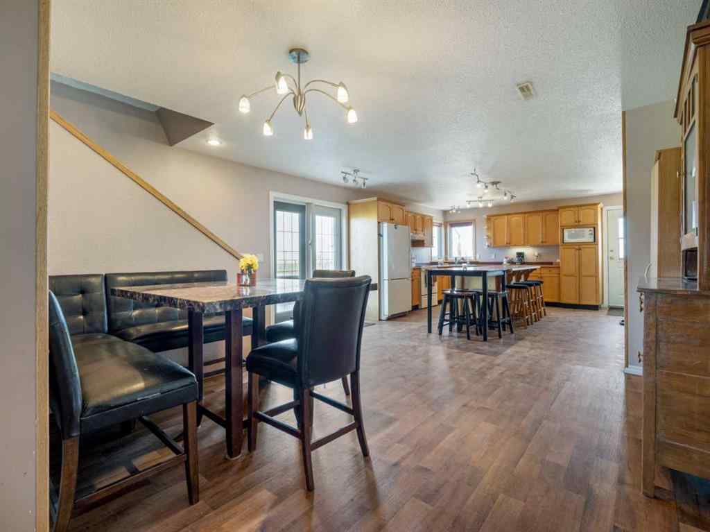 MLS® A2218250 - 203037 Township Road 80   in NONE Rural Lethbridge County, Residential