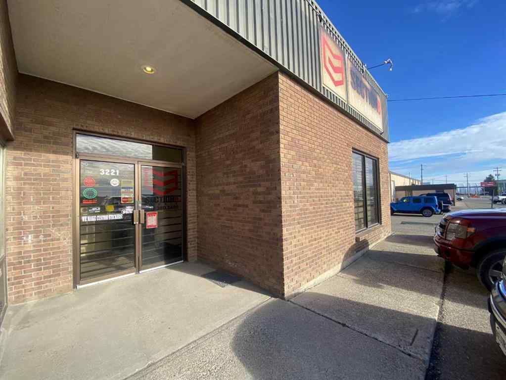 MLS® A2218270 - 3221 2nd Avenue  in Anderson Industrial Park Lethbridge, Commercial