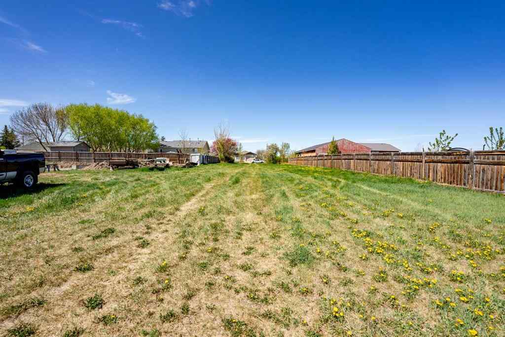 MLS® A2218271 - 255N 300W   in NONE Raymond, Land