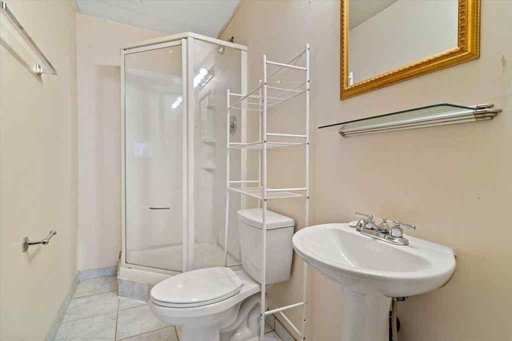 MLS® A2218305 - 10713 72 Avenue  in Mission Heights Grande Prairie, Residential