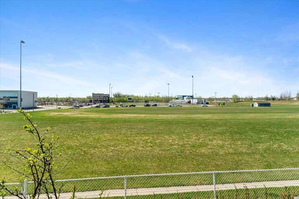 MLS® A2218305 - 10713 72 Avenue  in Mission Heights Grande Prairie, Residential