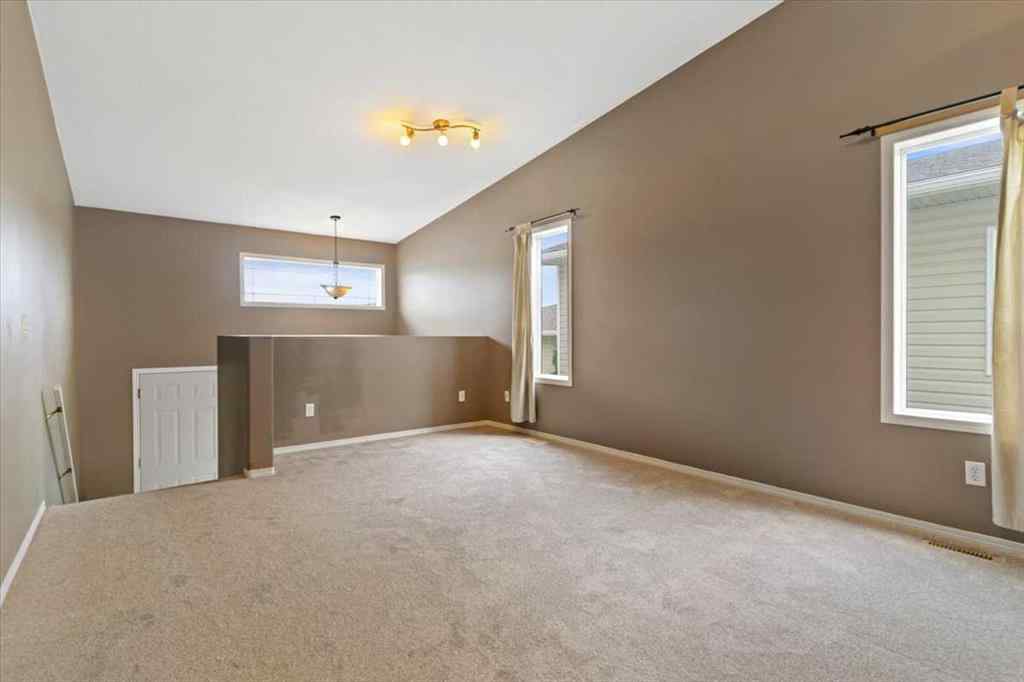 MLS® A2218305 - 10713 72 Avenue  in Mission Heights Grande Prairie, Residential