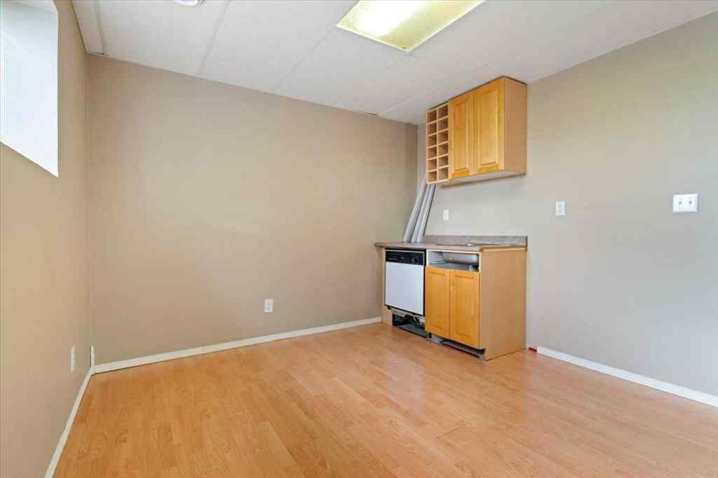 MLS® A2218305 - 10713 72 Avenue  in Mission Heights Grande Prairie, Residential