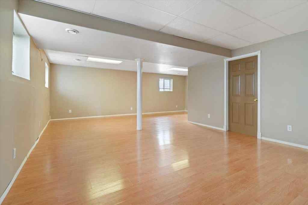 MLS® A2218305 - 10713 72 Avenue  in Mission Heights Grande Prairie, Residential