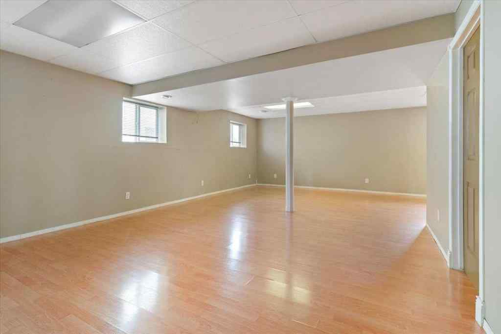 MLS® A2218305 - 10713 72 Avenue  in Mission Heights Grande Prairie, Residential