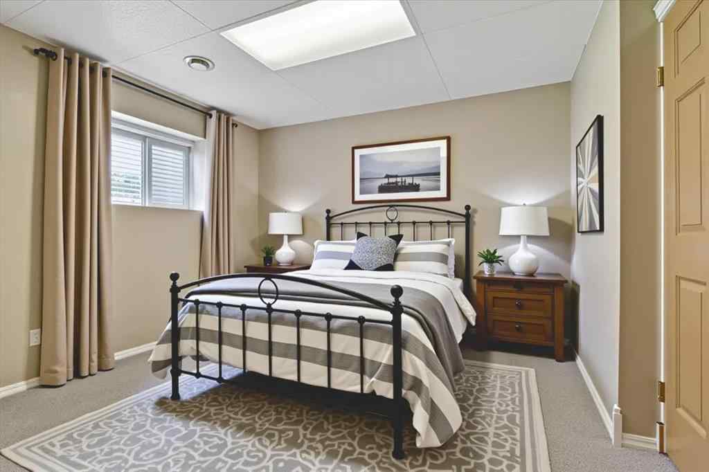 MLS® A2218305 - 10713 72 Avenue  in Mission Heights Grande Prairie, Residential