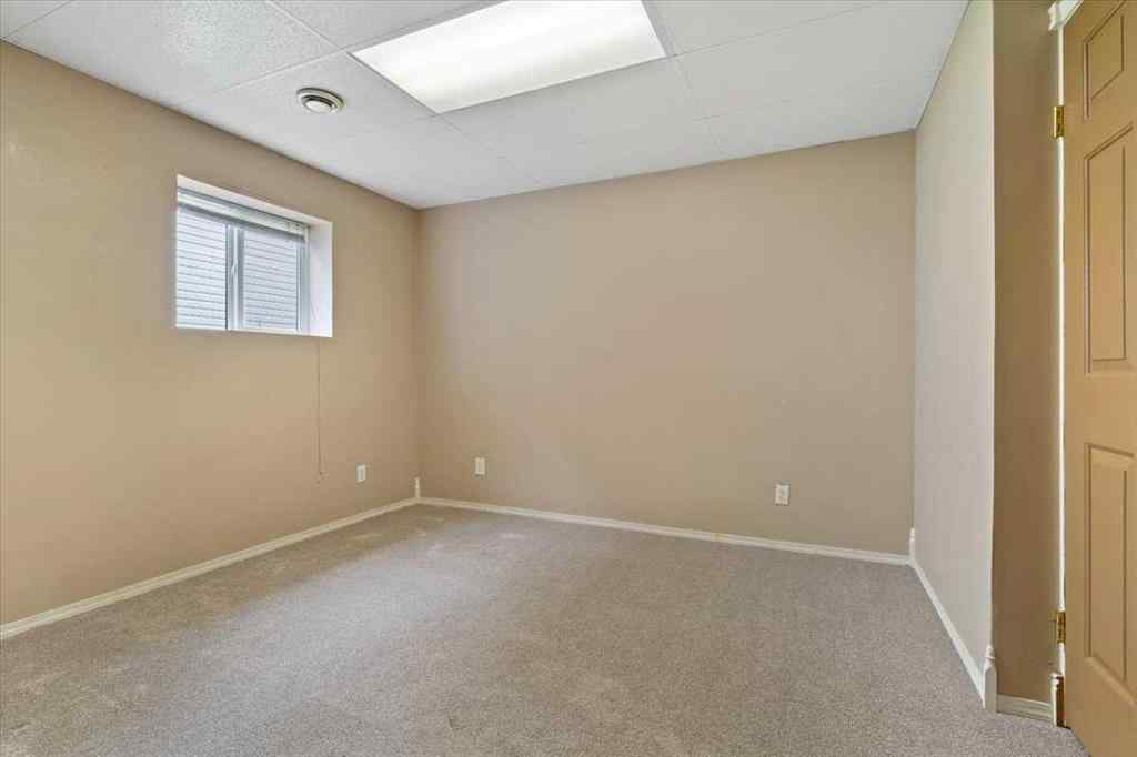 MLS® A2218305 - 10713 72 Avenue  in Mission Heights Grande Prairie, Residential