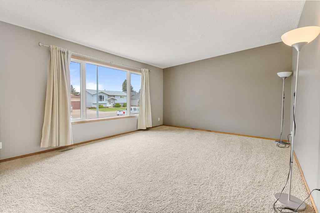 MLS® A2218317 - 5809 47 Street  in NONE Taber, Residential