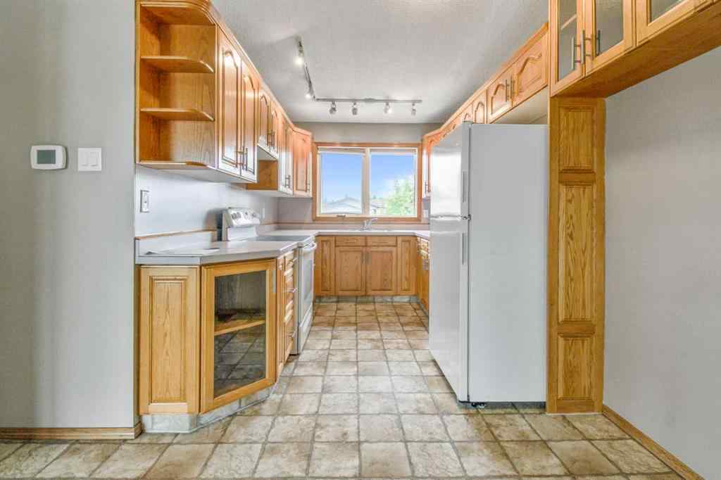 MLS® A2218317 - 5809 47 Street  in NONE Taber, Residential