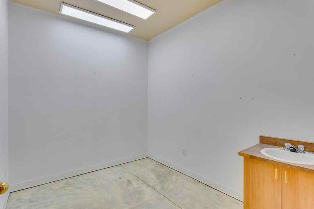 MLS® A2218381 - Unit #40 30 Reidel Street  in Downtown Fort McMurray, Commercial