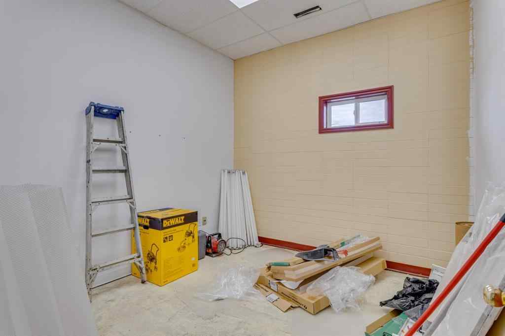 MLS® A2218381 - Unit #40 30 Reidel Street  in Downtown Fort McMurray, Commercial