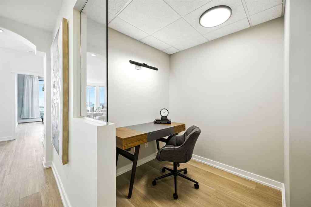 MLS® A2218387 - Unit #409 1718 14 Avenue NW in Hounsfield Heights/Briar Hill Calgary, Residential