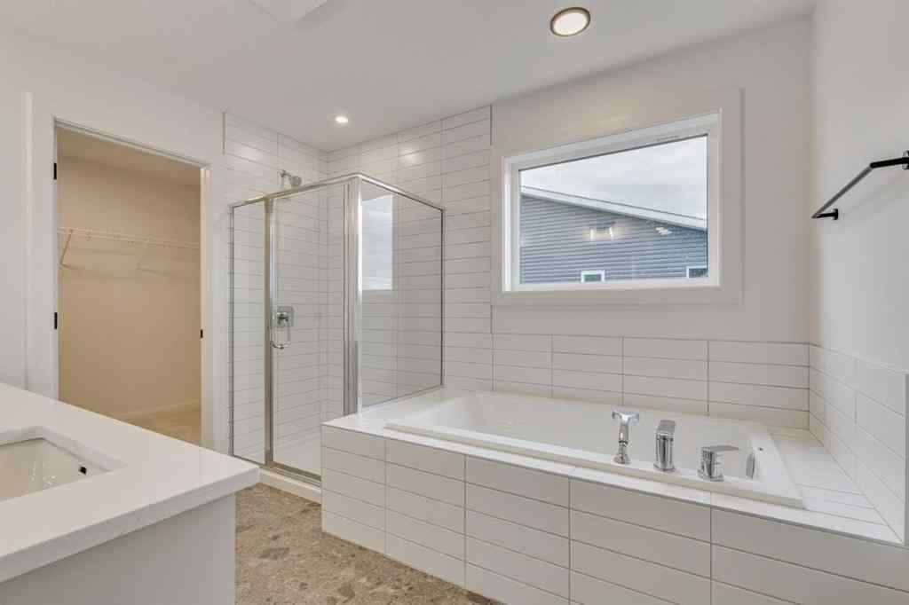 MLS® A2218397 - 260 Dawson Wharf Crescent  in Dawson\'s Landing Chestermere, Residential