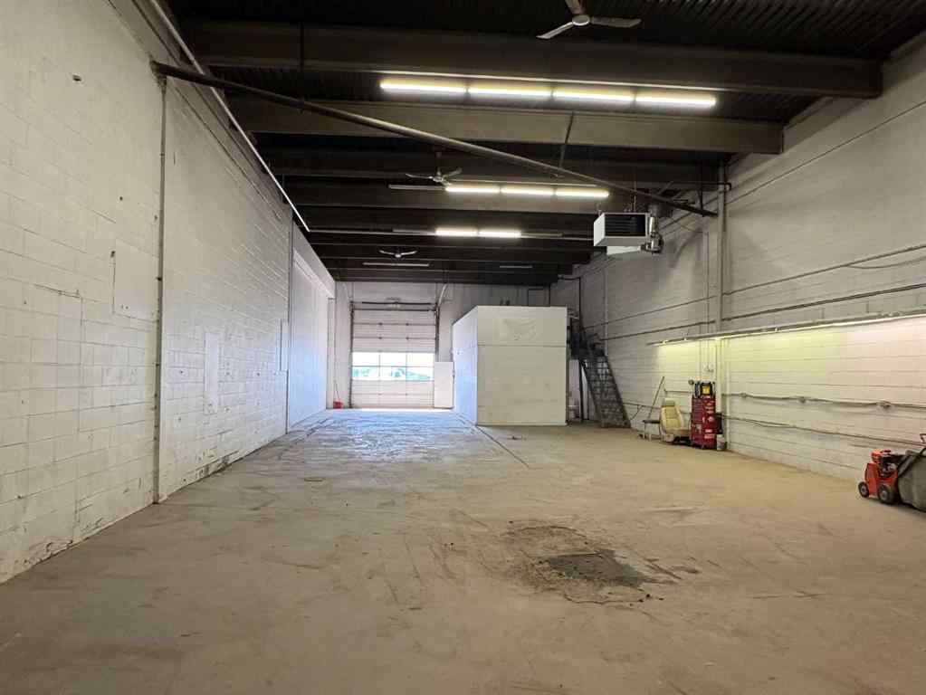 MLS® A2218400 - Unit #15 7611 49 Avenue  in Northlands Industrial Park Red Deer, Commercial
