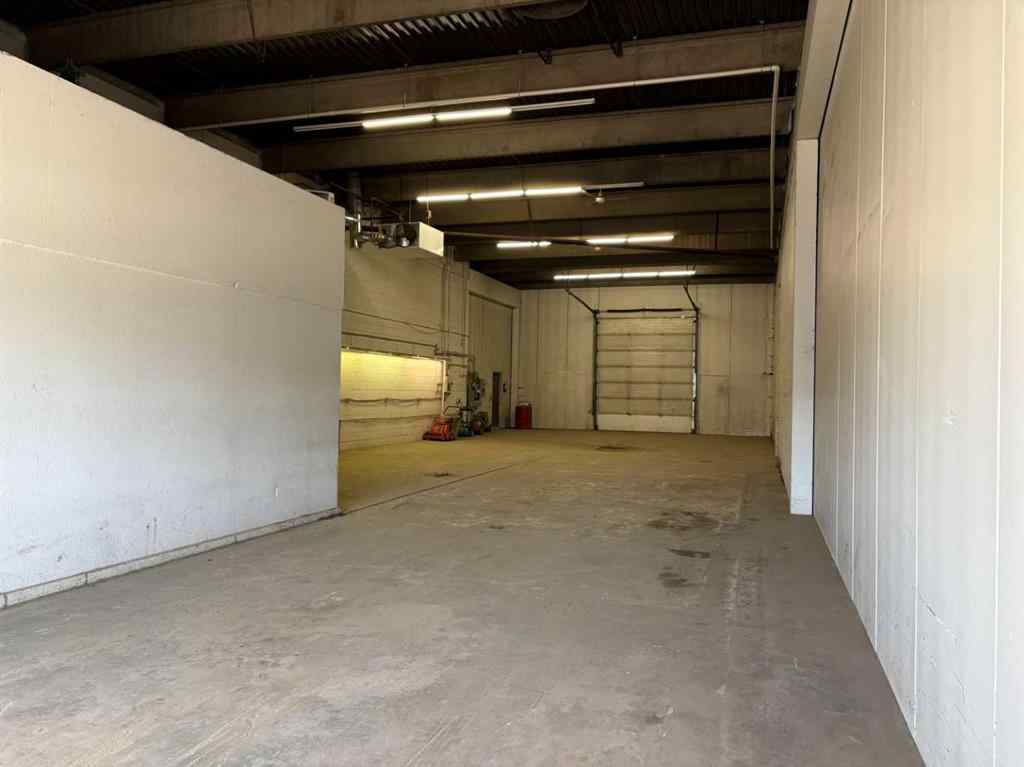 MLS® A2218400 - Unit #15 7611 49 Avenue  in Northlands Industrial Park Red Deer, Commercial