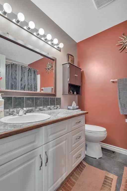 MLS® A2218429 - 4114 65a Street  in Meadowlands Stettler, Residential