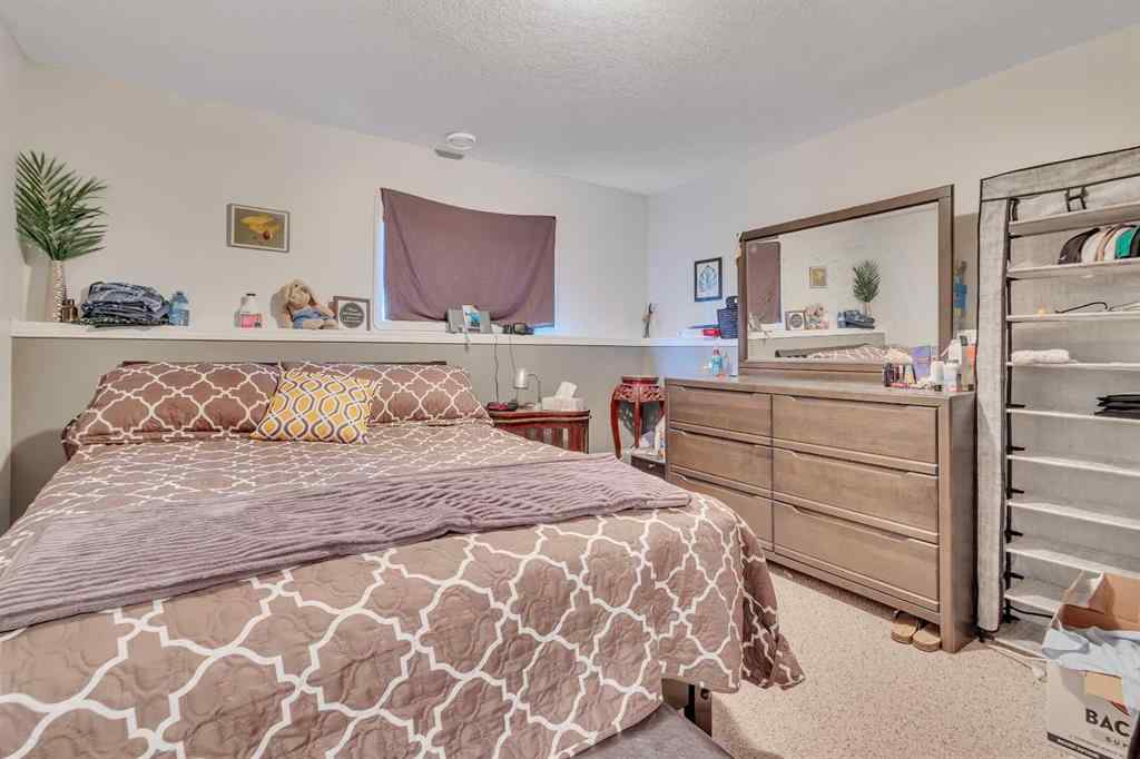 MLS® A2218429 - 4114 65a Street  in Meadowlands Stettler, Residential