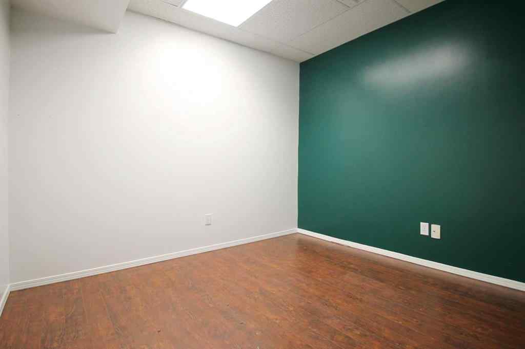 MLS® A2218452 - Unit #1 4920 45 Avenue  in Palo Sylvan Lake, Commercial