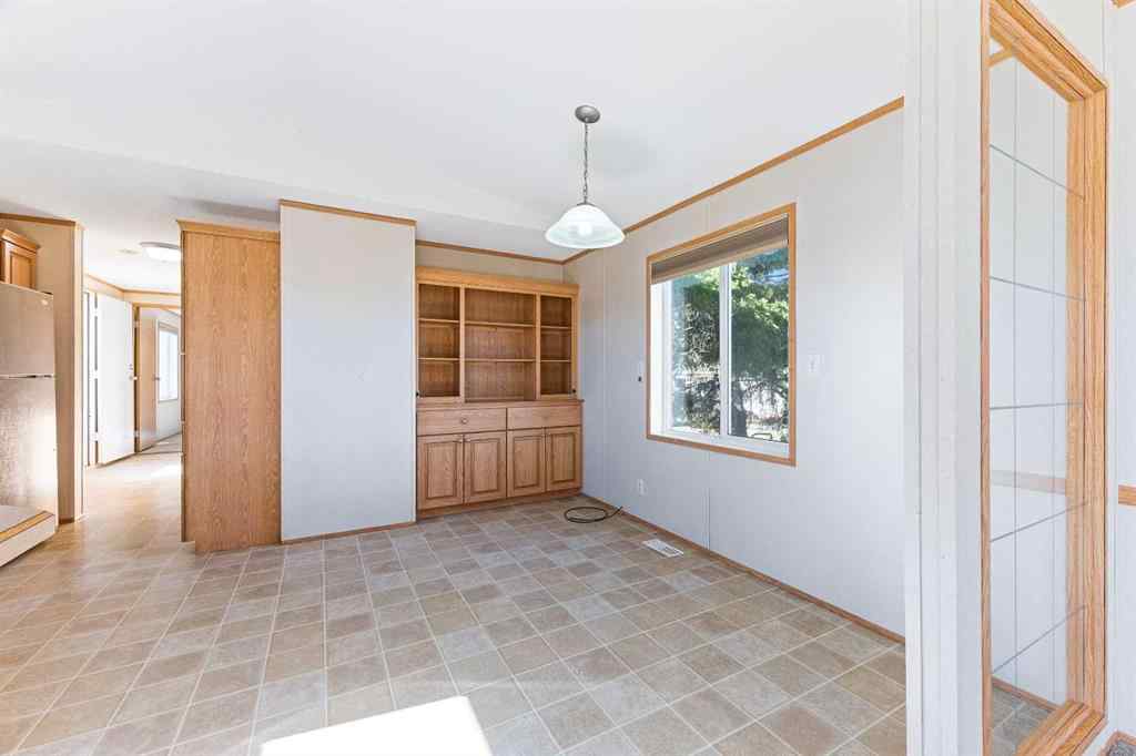 MLS® A2218505 - 5030 48 Avenue  in Kitscoty Kitscoty, Residential