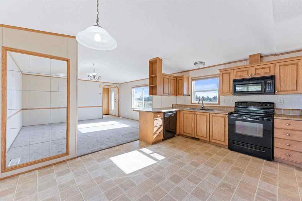 MLS® A2218505 - 5030 48 Avenue  in Kitscoty Kitscoty, Residential