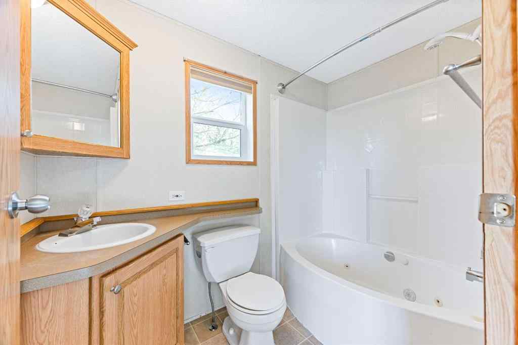 MLS® A2218505 - 5030 48 Avenue  in Kitscoty Kitscoty, Residential