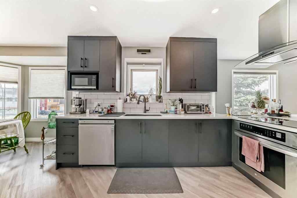 MLS® A2218539 - 51 Richelieu Court SW in Lincoln Park Calgary, Residential