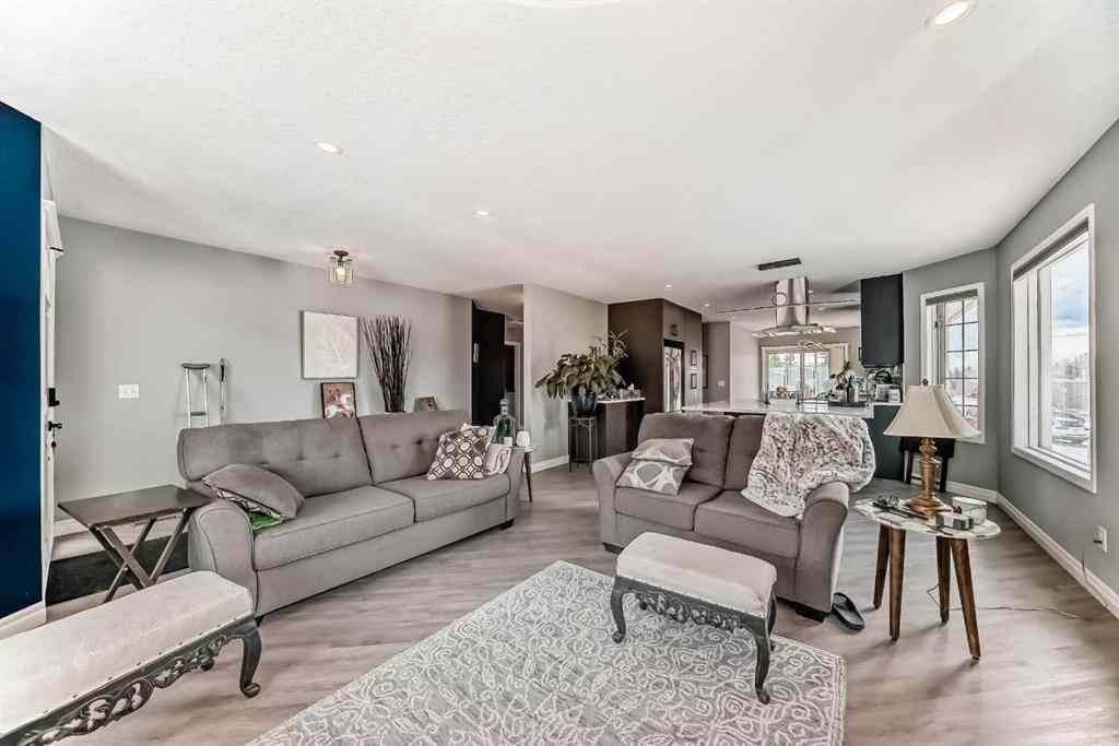 MLS® A2218539 - 51 Richelieu Court SW in Lincoln Park Calgary, Residential