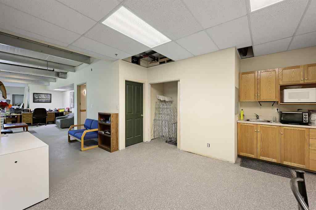 MLS® A2218550 - Unit #108, 112 1289 Highfield Crescent SE in Highfield Calgary, Commercial