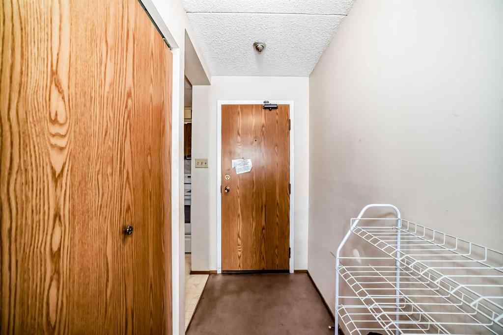 MLS® A2218590 - Unit #215 5204 Dalton Drive NW in Dalhousie Calgary, Residential