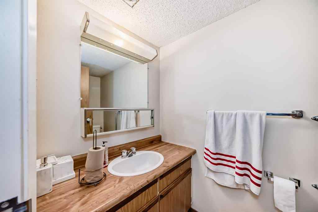 MLS® A2218590 - Unit #215 5204 Dalton Drive NW in Dalhousie Calgary, Residential