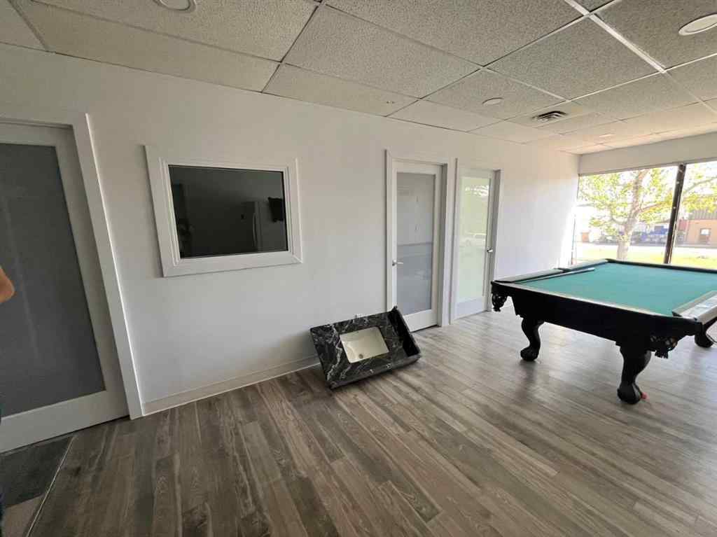 MLS® A2218616 - Unit #15 1916 30 Avenue NE in Vista Heights Calgary, Commercial