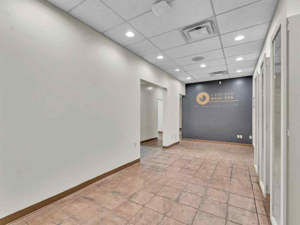 MLS® A2218618 - 24 3 Street NE in Riverside Medicine Hat, Commercial