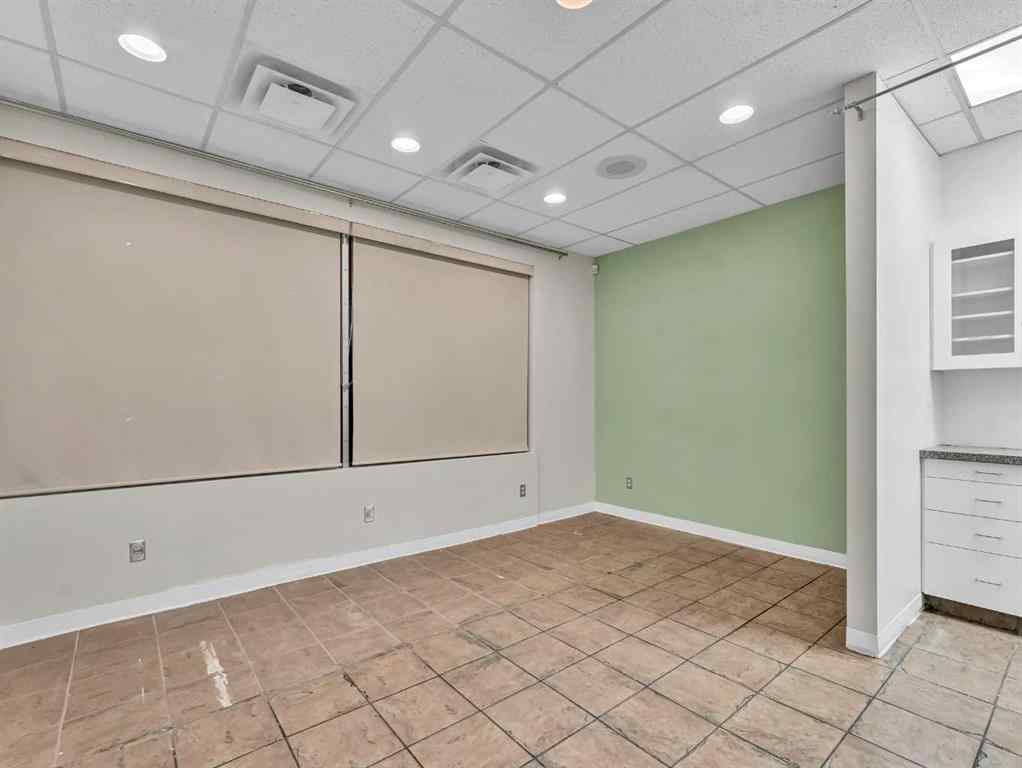MLS® A2218618 - 24 3 Street NE in Riverside Medicine Hat, Commercial