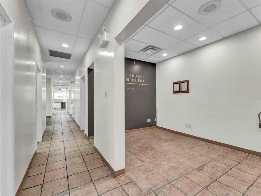 MLS® A2218618 - 24 3 Street NE in Riverside Medicine Hat, Commercial