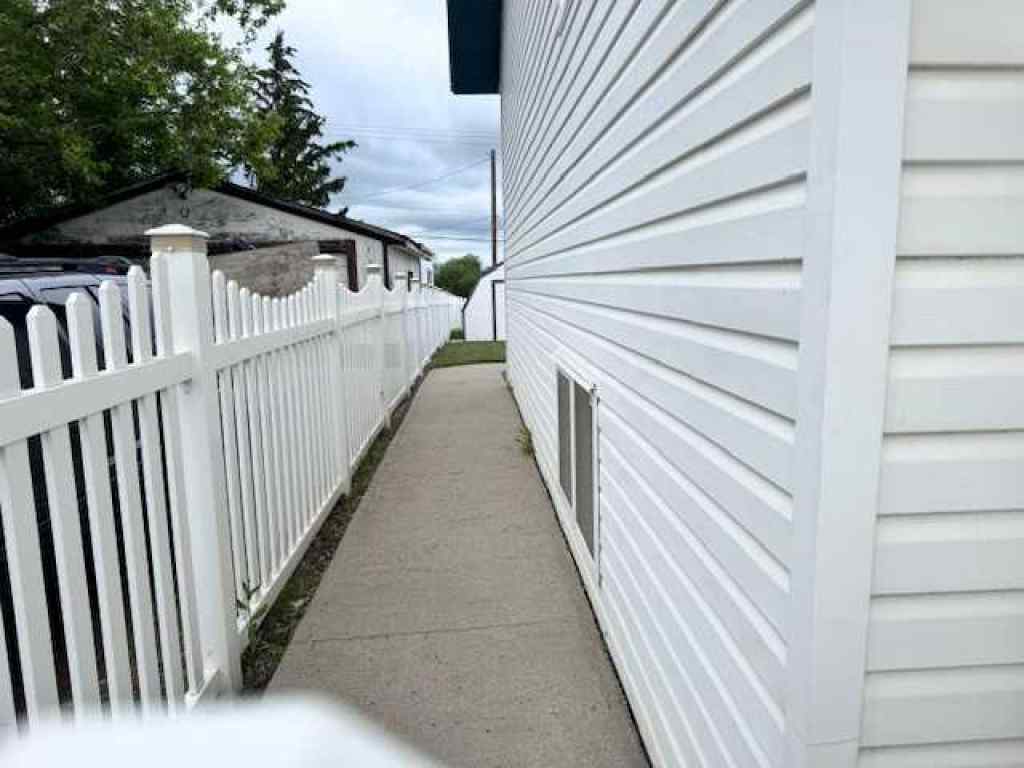 MLS® A2218623 - 5210 57 Street  in West Lloydminster Lloydminster, Residential