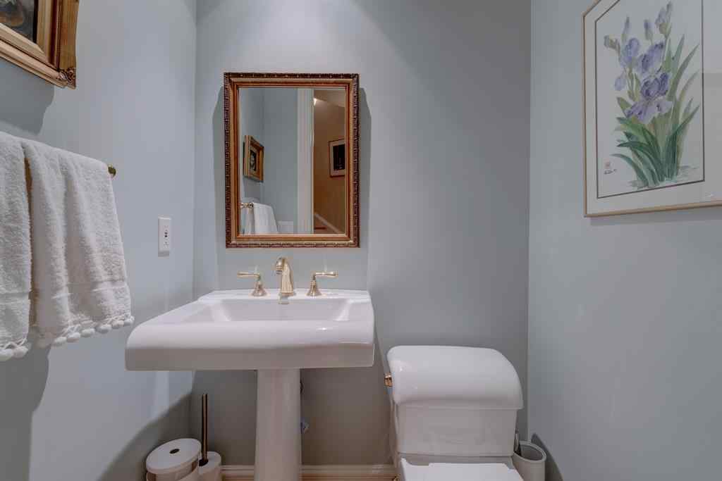 MLS® A2218696 - 107 Lougheed Circle  in NONE Banff, Residential