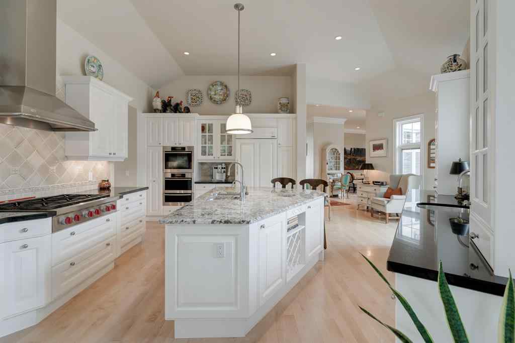 MLS® A2218696 - 107 Lougheed Circle  in NONE Banff, Residential