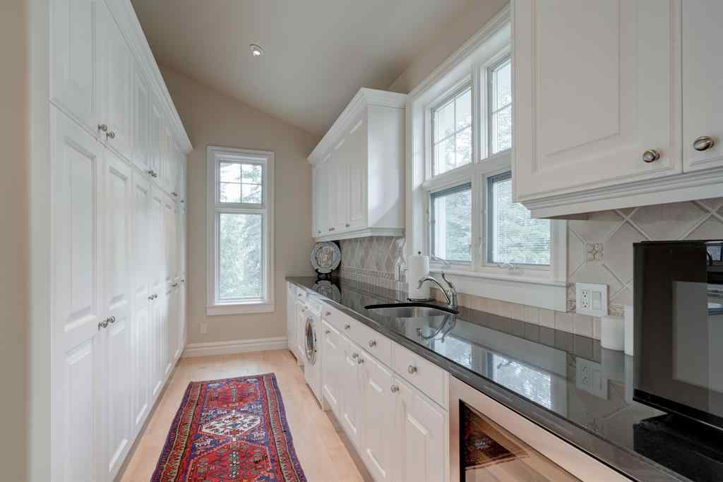 MLS® A2218696 - 107 Lougheed Circle  in NONE Banff, Residential