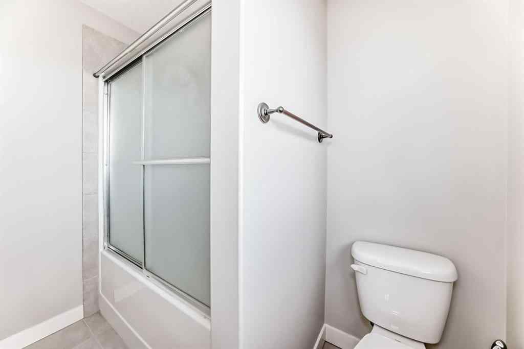 MLS® A2218706 - 636 Aquitania Boulevard W in Garry Station Lethbridge, Residential