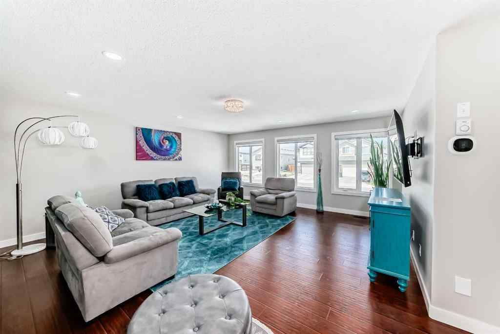 MLS® A2218706 - 636 Aquitania Boulevard W in Garry Station Lethbridge, Residential