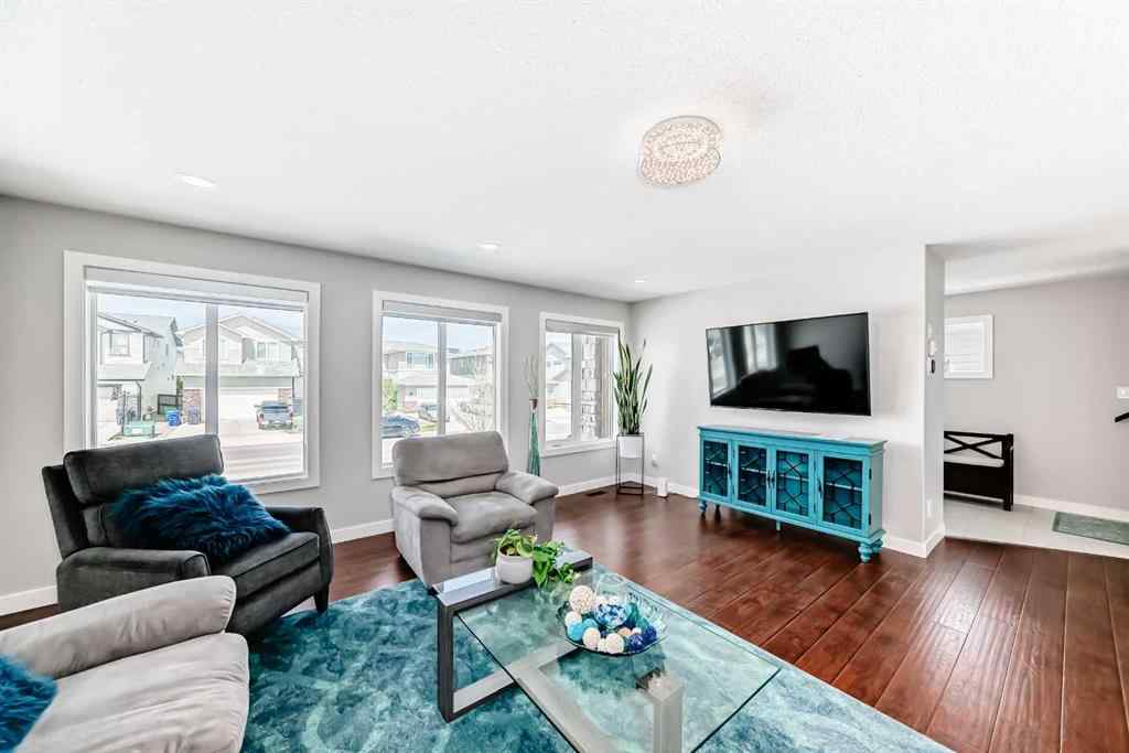 MLS® A2218706 - 636 Aquitania Boulevard W in Garry Station Lethbridge, Residential
