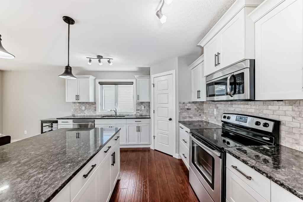 MLS® A2218706 - 636 Aquitania Boulevard W in Garry Station Lethbridge, Residential