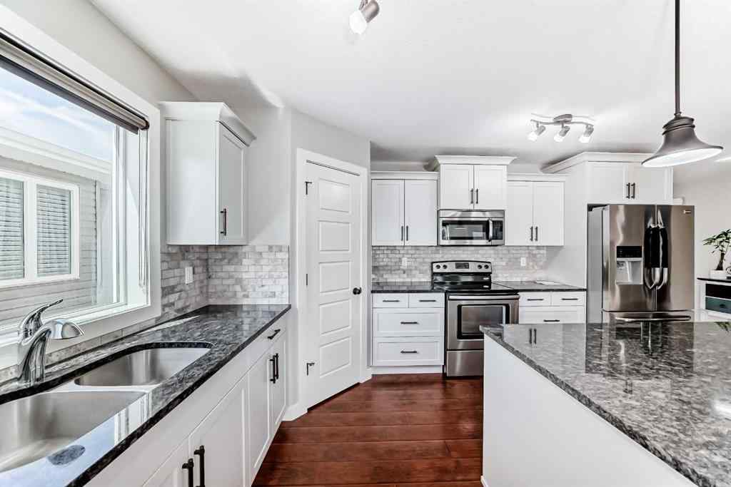 MLS® A2218706 - 636 Aquitania Boulevard W in Garry Station Lethbridge, Residential