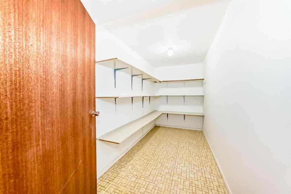 MLS® A2218756 - 3416 60 Street NE in Temple Calgary, Residential