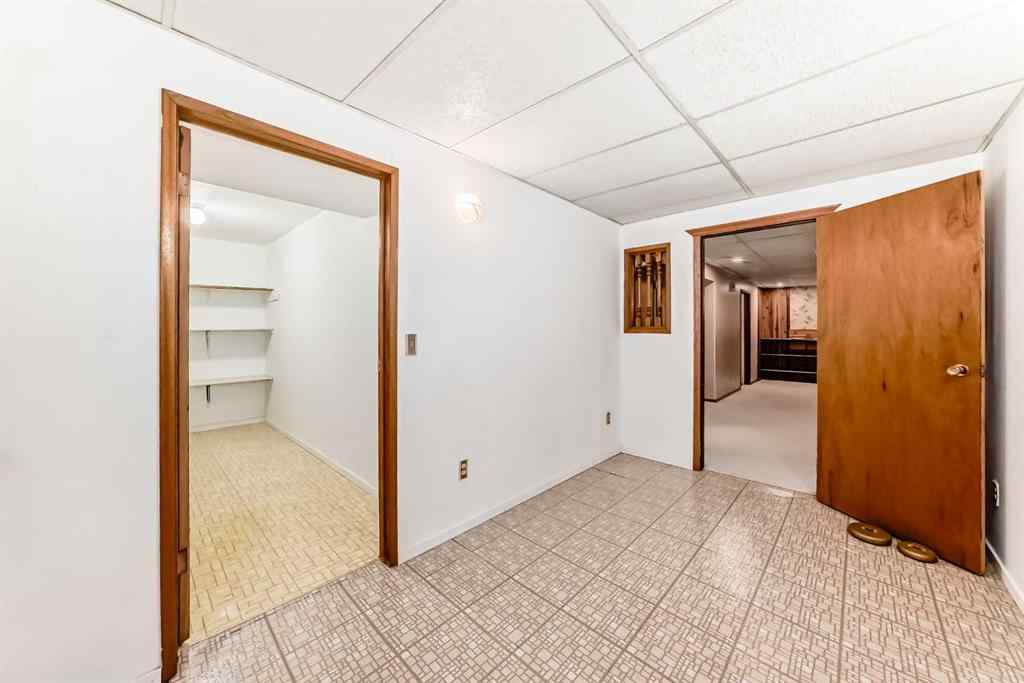 MLS® A2218756 - 3416 60 Street NE in Temple Calgary, Residential