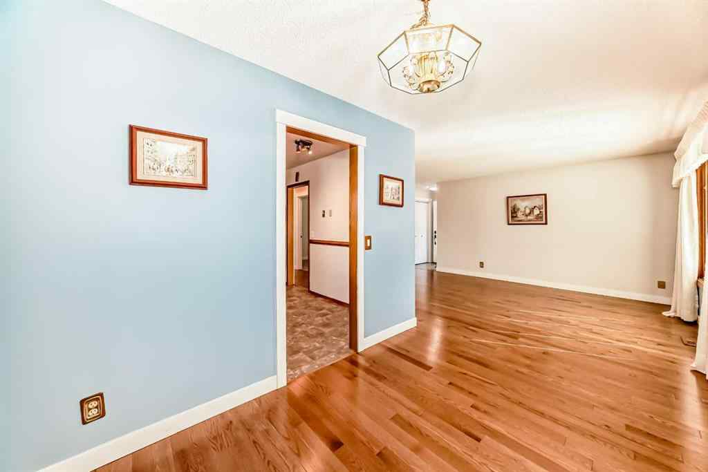 MLS® A2218756 - 3416 60 Street NE in Temple Calgary, Residential