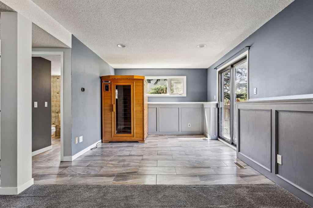 MLS® A2218766 - 72 Hawkley Valley Road NW in Hawkwood Calgary, Residential
