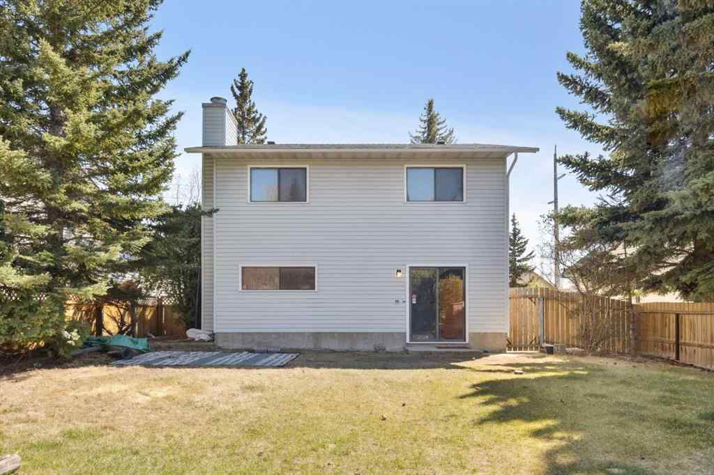 MLS® A2218766 - 72 Hawkley Valley Road NW in Hawkwood Calgary, Residential