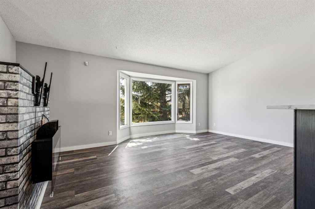 MLS® A2218766 - 72 Hawkley Valley Road NW in Hawkwood Calgary, Residential
