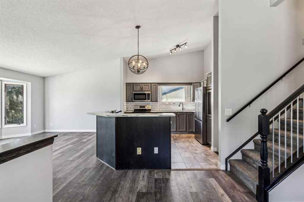 MLS® A2218766 - 72 Hawkley Valley Road NW in Hawkwood Calgary, Residential